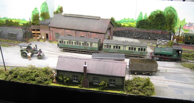 Hospital Gates (UK, 0) 2